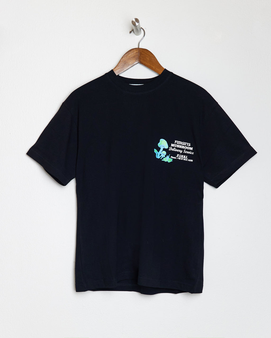 DELIVERY TEE IN BLACK