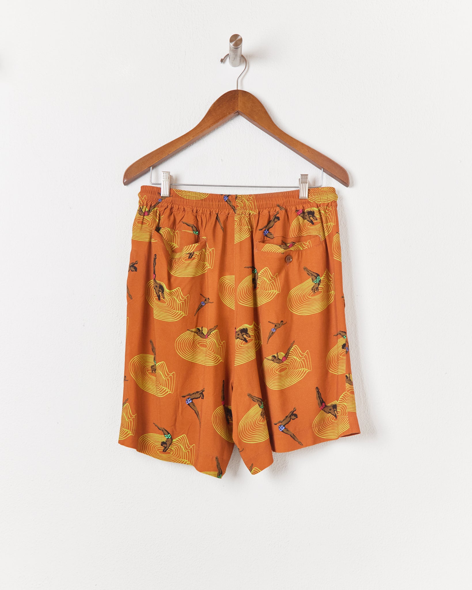 DIVE IN SHORT IN ORANGE