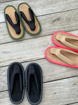 BLACK / RED CORK SANDALS