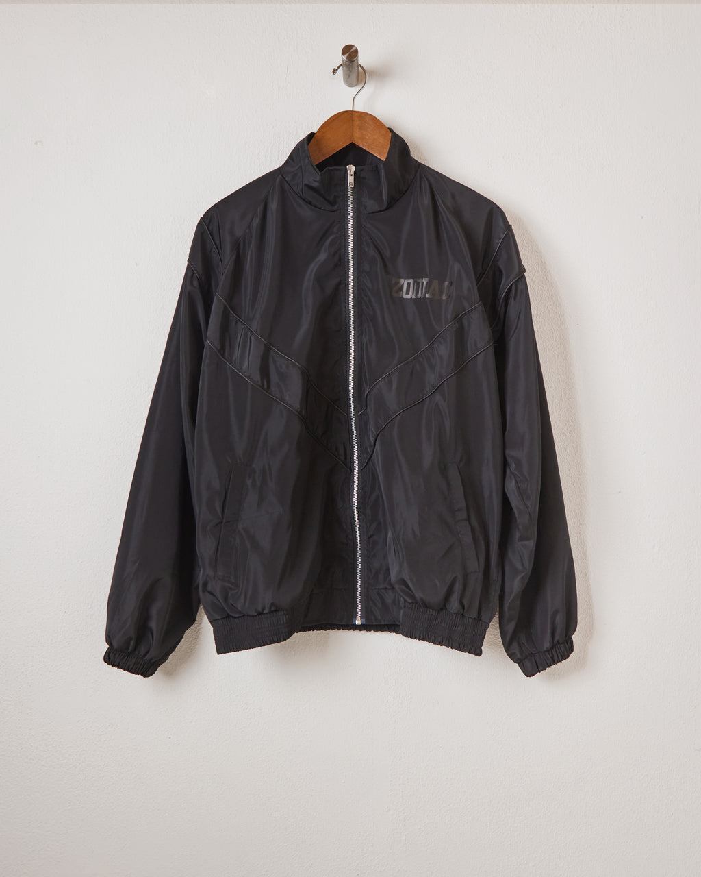 BLACK TRAINING JACKET