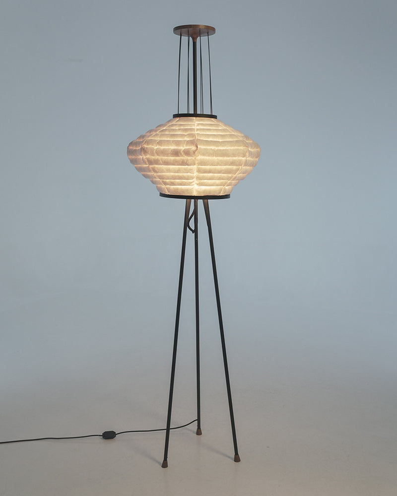 LAMP F001
